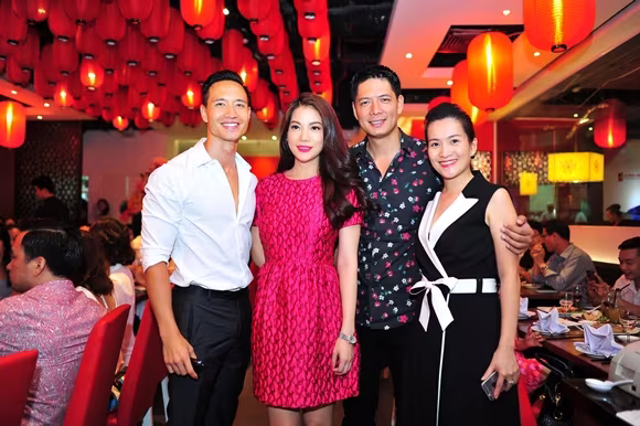 Trương Ngọc Ánh tái ngộ Kim Lý sau tin đồn chia tay  ảnh 2 Trương Ngọc Ánh tái ngộ Kim Lý sau tin đồn chia tay  ảnh 2