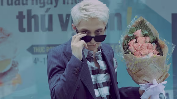 Sơn Tùng M-TP chinh phục khán giả bằng diễn xuất trong MV mới ảnh 1 Sơn Tùng M-TP chinh phục khán giả bằng diễn xuất trong MV mới ảnh 1