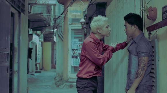 Sơn Tùng M-TP chinh phục khán giả bằng diễn xuất trong MV mới ảnh 3 Sơn Tùng M-TP chinh phục khán giả bằng diễn xuất trong MV mới ảnh 3
