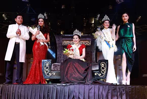 Diễn viên Nhất Hương đoạt giải Á hậu 1 "Nữ hoàng doanh nhân" ảnh 1