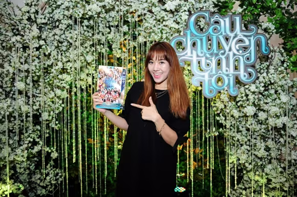 Các mỹ nhân Việt hội ngộ mừng ra mắt Gala nhạc Việt số 6 ảnh 4 Các mỹ nhân Việt hội ngộ mừng ra mắt Gala nhạc Việt số 6 ảnh 4