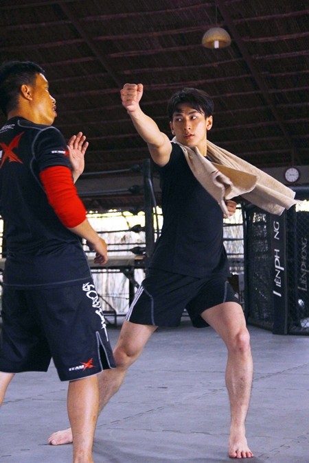 Nhóm 365 mướt mồ hôi trên sàn luyện võ cho phim "Tấm cám" ảnh 8 Nhóm 365 mướt mồ hôi trên sàn luyện võ cho phim "Tấm cám" ảnh 8