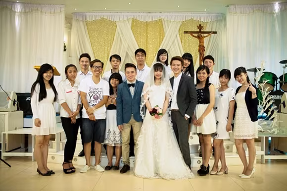 Phan Mạnh Quỳnh bất ngờ "gây sốt" với "Vợ người ta" ảnh 2 Phan Mạnh Quỳnh bất ngờ "gây sốt" với "Vợ người ta" ảnh 2