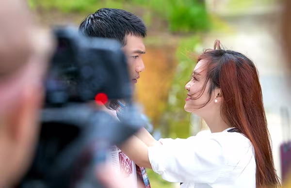 Đinh Hương làm "kẻ thứ ba" chen ngang mối tình của Nhã Phương ảnh 2 Đinh Hương làm "kẻ thứ ba" chen ngang mối tình của Nhã Phương ảnh 2