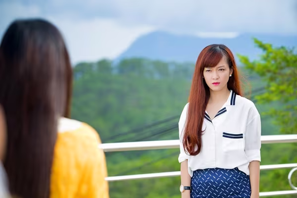 Đinh Hương làm "kẻ thứ ba" chen ngang mối tình của Nhã Phương ảnh 3 Đinh Hương làm "kẻ thứ ba" chen ngang mối tình của Nhã Phương ảnh 3