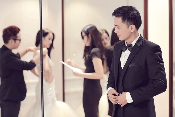 Cận cảnh những chiếc áo cưới thực hiện ròng rã suốt 3 tháng của Tú Vi ảnh 7 Cận cảnh những chiếc áo cưới thực hiện ròng rã suốt 3 tháng của Tú Vi ảnh 7