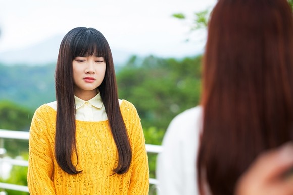 Đinh Hương sợ bị khán giả "ném đá" với vai diễn đầu tay ảnh 4 Đinh Hương sợ bị khán giả "ném đá" với vai diễn đầu tay ảnh 4