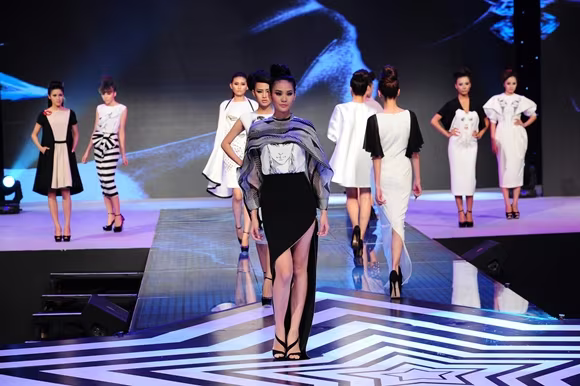 Siêu mẫu Việt Nam 2015 khởi động vòng sơ tuyển toàn quốc ảnh 6 Siêu mẫu Việt Nam 2015 khởi động vòng sơ tuyển toàn quốc ảnh 6