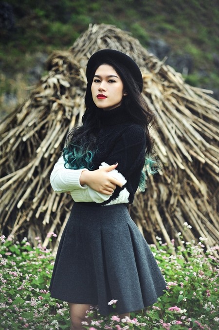 "Hiệp sĩ mù" Ngọc Thanh Tâm khoe sắc giữa núi rừng Đông Bắc ảnh 1 "Hiệp sĩ mù" Ngọc Thanh Tâm khoe sắc giữa núi rừng Đông Bắc ảnh 1