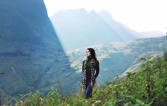 "Hiệp sĩ mù" Ngọc Thanh Tâm khoe sắc giữa núi rừng Đông Bắc ảnh 5 "Hiệp sĩ mù" Ngọc Thanh Tâm khoe sắc giữa núi rừng Đông Bắc ảnh 5