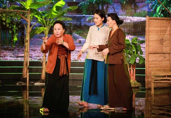 Diễn viên Ngọc Lan đăng đàn kể "tội" NSƯT Hữu Châu ảnh 6 Diễn viên Ngọc Lan đăng đàn kể "tội" NSƯT Hữu Châu ảnh 6