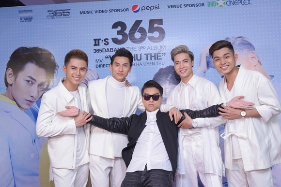 Nhóm 365 ra mắt album kỷ niệm 5 năm thành lập ảnh 9 Nhóm 365 ra mắt album kỷ niệm 5 năm thành lập ảnh 9