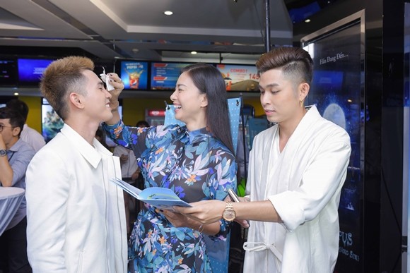 Nhóm 365 ra mắt album kỷ niệm 5 năm thành lập ảnh 3 Nhóm 365 ra mắt album kỷ niệm 5 năm thành lập ảnh 3