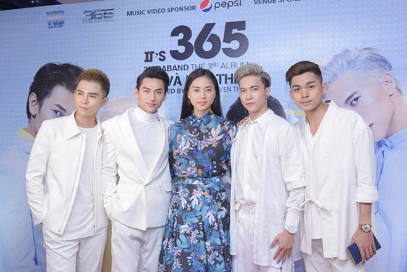 Nhóm 365 ra mắt album kỷ niệm 5 năm thành lập ảnh 2 Nhóm 365 ra mắt album kỷ niệm 5 năm thành lập ảnh 2