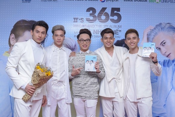 Nhóm 365 ra mắt album kỷ niệm 5 năm thành lập ảnh 7 Nhóm 365 ra mắt album kỷ niệm 5 năm thành lập ảnh 7