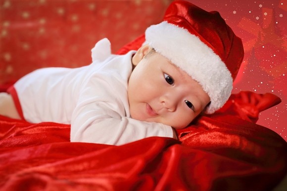 Nhật Kim Anh ghi lại hình ảnh Giáng sinh đầu tiên cùng chồng, con ảnh 10 Nhật Kim Anh ghi lại hình ảnh Giáng sinh đầu tiên cùng chồng, con ảnh 10
