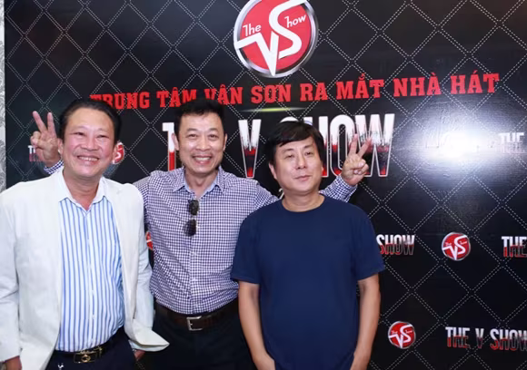 Danh hài Vân Sơn ra mắt nhà hát "The V Show" tại TP Hồ Chí Minh ảnh 3 Danh hài Vân Sơn ra mắt nhà hát "The V Show" tại TP Hồ Chí Minh ảnh 3