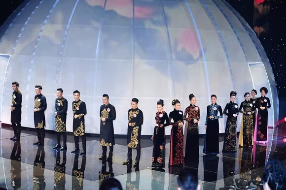 Á khôi Khả Trang và người mẫu trẻ Tuấn Anh đăng quang Siêu mẫu Việt Nam 2015 ảnh 5 Á khôi Khả Trang và người mẫu trẻ Tuấn Anh đăng quang Siêu mẫu Việt Nam 2015 ảnh 5
