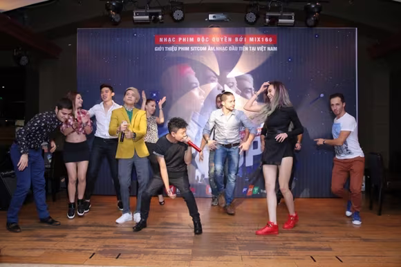 Phương Ly, MLee tham gia diễn chính trong phim sitcom mới ảnh 10 Phương Ly, MLee tham gia diễn chính trong phim sitcom mới ảnh 10