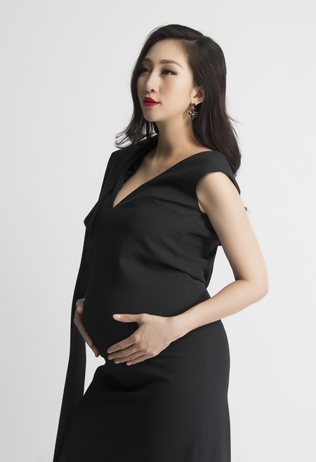 Lều Phương Anh làm album tặng con gái đầu lòng ảnh 4 Lều Phương Anh làm album tặng con gái đầu lòng ảnh 4