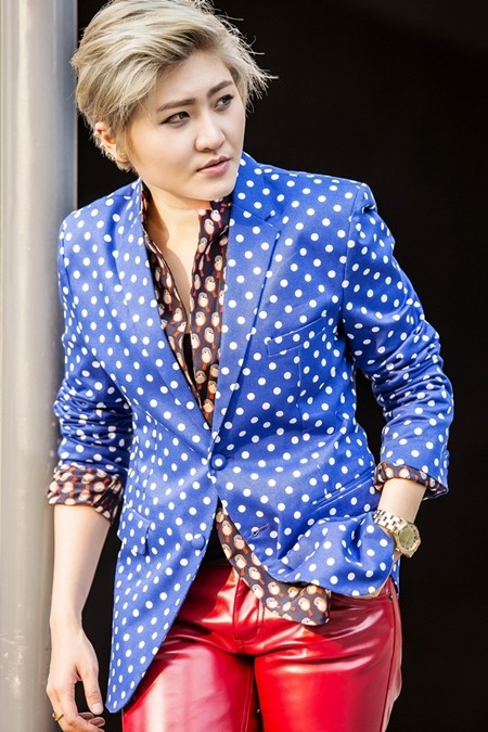 Vicky Nhung lạ lẫm với phong cách Tomboy ảnh 2 Vicky Nhung lạ lẫm với phong cách Tomboy ảnh 2