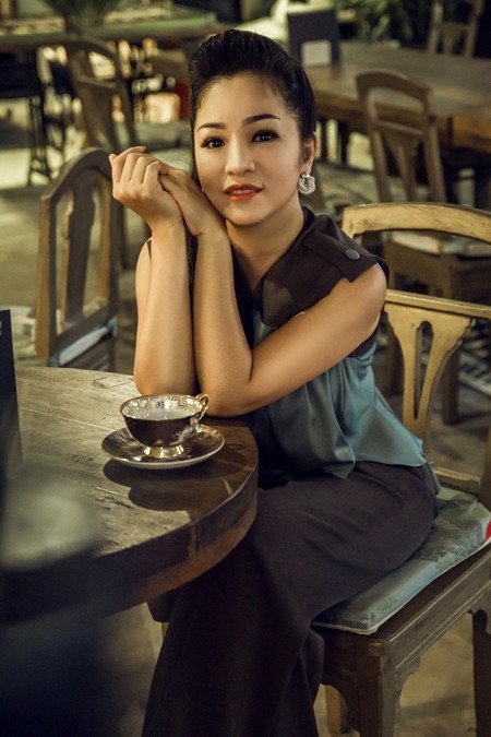 Nghệ sĩ hài Thúy Nga "chơi trội" làm một lúc 5 MV hài ca nhạc ảnh 6 Nghệ sĩ hài Thúy Nga "chơi trội" làm một lúc 5 MV hài ca nhạc ảnh 6