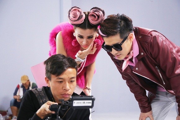 Đông Nhi đầy cá tính với sắc hồng trong dự án "Pink girl" ảnh 6 Đông Nhi đầy cá tính với sắc hồng trong dự án "Pink girl" ảnh 6
