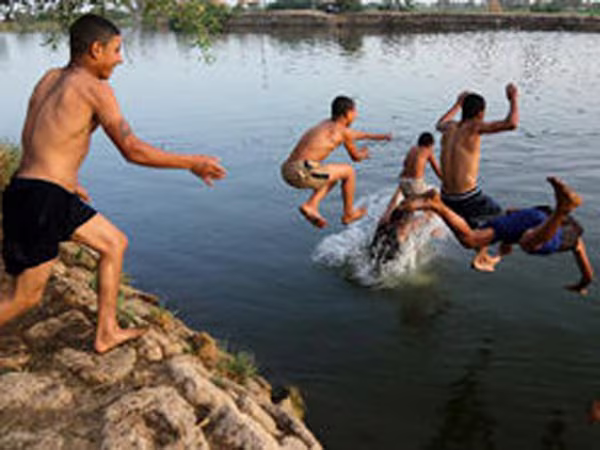 Nắng nóng chưa từng thấy tại Thủ đô Cairo, Ai Cập ảnh 1 Nắng nóng chưa từng thấy tại Thủ đô Cairo, Ai Cập ảnh 1