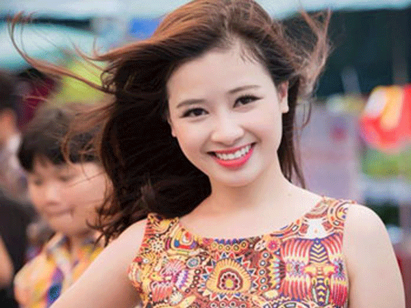 Ca sĩ Dương Hoàng Yến: Chẳng ngại khi mình đứng bán quán ảnh 1 Ca sĩ Dương Hoàng Yến: Chẳng ngại khi mình đứng bán quán ảnh 1