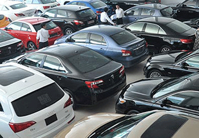 Loạn giá thị trường vì đề xuất thu thuế, phí, lệ phí ôtô ảnh 2 Loạn giá thị trường vì đề xuất thu thuế, phí, lệ phí ôtô ảnh 2