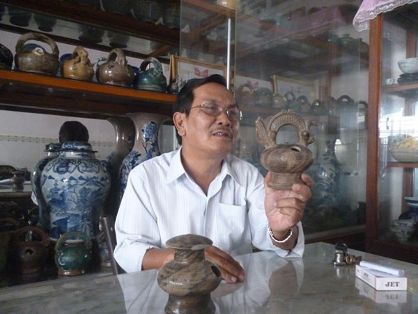 Ông vua bình vôi cổ ở Miền Tây ảnh 1 Ông vua bình vôi cổ ở Miền Tây ảnh 1