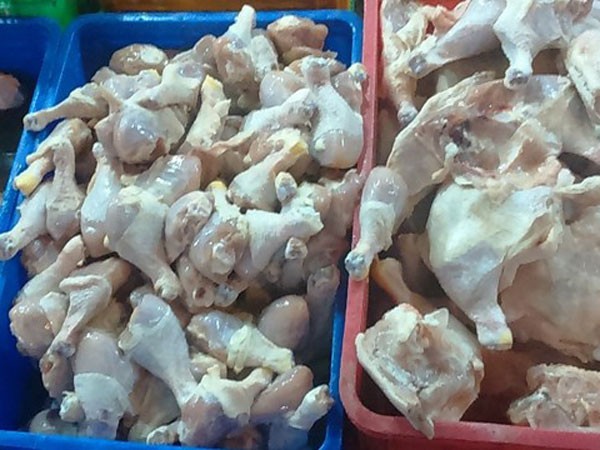Gà Mỹ giá rẻ không loại trừ là hàng quá date ảnh 1 Gà Mỹ giá rẻ không loại trừ là hàng quá date ảnh 1