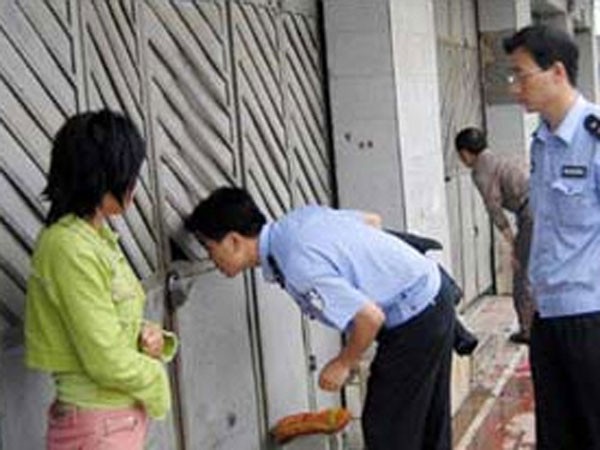 Khách làng chơi nhẵn túi giải cứu gái bán dâm 16 tuổi ảnh 1 Khách làng chơi nhẵn túi giải cứu gái bán dâm 16 tuổi ảnh 1
