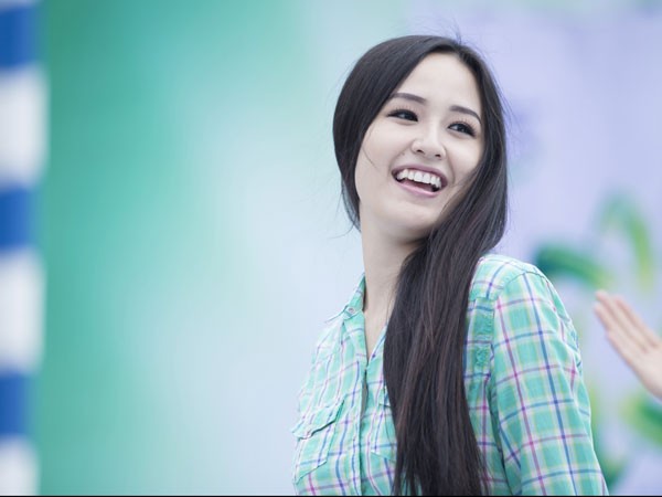 Hoa hậu Mai Phương Thúy: "Nghĩ đơn giản quá nên hay bị hiểu lầm" ảnh 2 Hoa hậu Mai Phương Thúy: "Nghĩ đơn giản quá nên hay bị hiểu lầm" ảnh 2