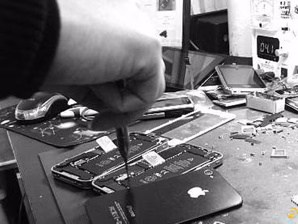 iPhone đời mới giá bèo: Ham rẻ dễ vớ nhầm "táo đắng" ảnh 1 iPhone đời mới giá bèo: Ham rẻ dễ vớ nhầm "táo đắng" ảnh 1