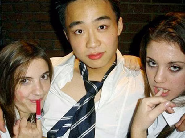 Trung Quốc: Lớp giáo dục trấn áp… con nhà giàu  ảnh 1 Trung Quốc: Lớp giáo dục trấn áp… con nhà giàu  ảnh 1