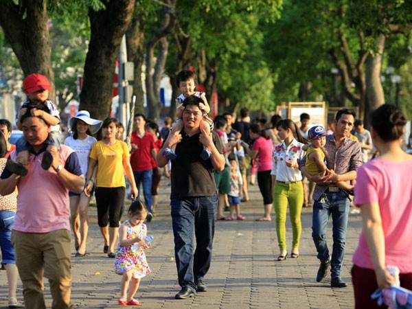 Hà Nội mưa nắng đan xen trong dịp nghỉ lễ ảnh 1 Hà Nội mưa nắng đan xen trong dịp nghỉ lễ ảnh 1