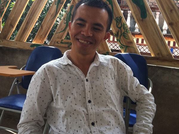 Người thầy bước ra từ cánh cửa trại giam ảnh 1 Người thầy bước ra từ cánh cửa trại giam ảnh 1