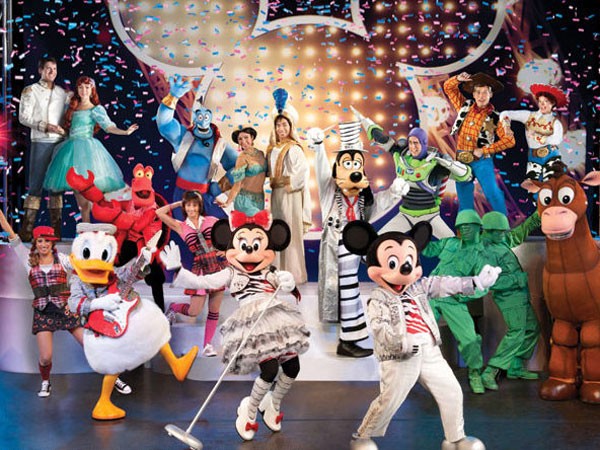 25 nhân vật hoạt hình Disney đổ bộ Hà Nội ảnh 1 25 nhân vật hoạt hình Disney đổ bộ Hà Nội ảnh 1