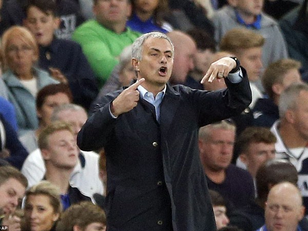 Mourinho vượt qua "cửa tử" ảnh 1 Mourinho vượt qua "cửa tử" ảnh 1