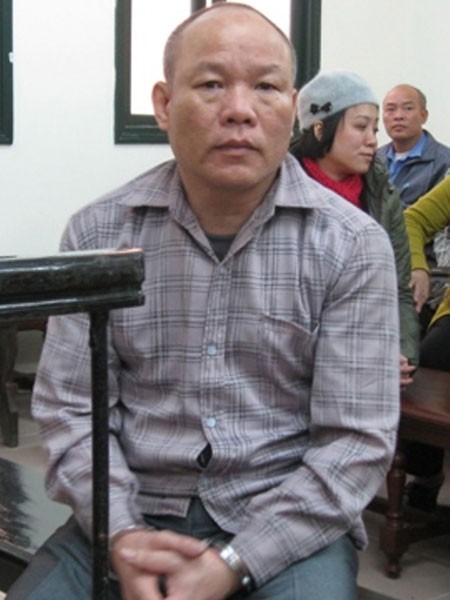 Chủ hiệu đóng giày đánh nữ giám đốc hút chết ảnh 1 Chủ hiệu đóng giày đánh nữ giám đốc hút chết ảnh 1