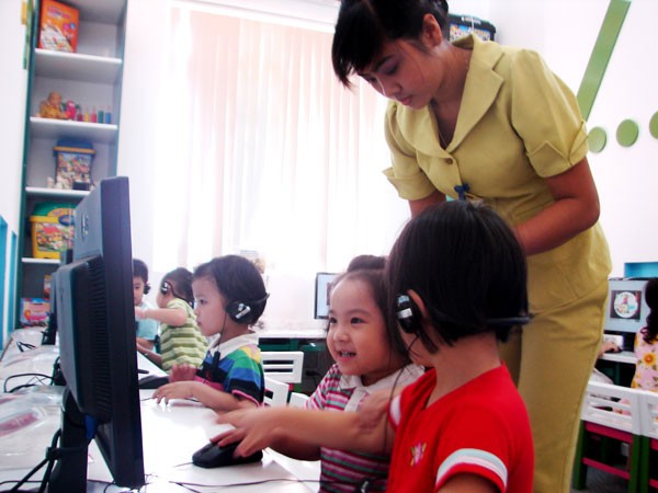 Học tiếng Anh mầm non: Cho trẻ học sớm nhưng phải đúng phương pháp ảnh 1 Học tiếng Anh mầm non: Cho trẻ học sớm nhưng phải đúng phương pháp ảnh 1