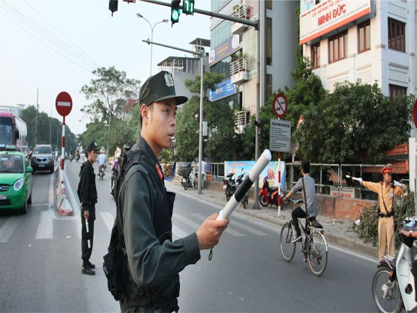 Hạ "nhiệt" những tuyến đường "nóng" ảnh 1 Hạ "nhiệt" những tuyến đường "nóng" ảnh 1