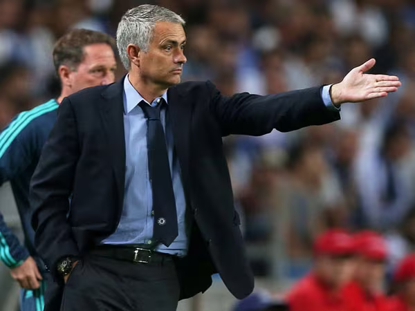 Vòng 12 giải Ngoại hạng Anh: Mọi con mắt đổ về Mourinho ảnh 1 Vòng 12 giải Ngoại hạng Anh: Mọi con mắt đổ về Mourinho ảnh 1