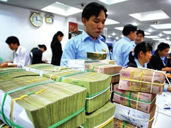 Ngân hàng tăng lãi suất huy động: Ai mừng? Ai lo? ảnh 1 Ngân hàng tăng lãi suất huy động: Ai mừng? Ai lo? ảnh 1