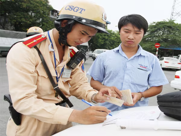 "Phạt nguội" vi phạm giao thông trên đường cao tốc ảnh 1 "Phạt nguội" vi phạm giao thông trên đường cao tốc ảnh 1