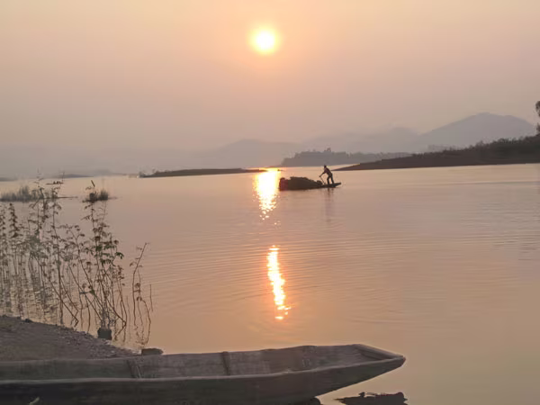 Vẻ đẹp miền sóng nước Cấm Sơn ảnh 1 Vẻ đẹp miền sóng nước Cấm Sơn ảnh 1