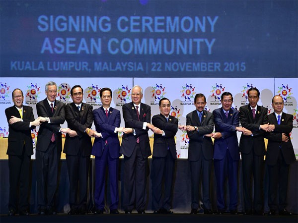 Ký Tuyên bố thành lập Cộng đồng ASEAN, khẳng định sự lớn mạnh của khu vực ảnh 1 Ký Tuyên bố thành lập Cộng đồng ASEAN, khẳng định sự lớn mạnh của khu vực ảnh 1