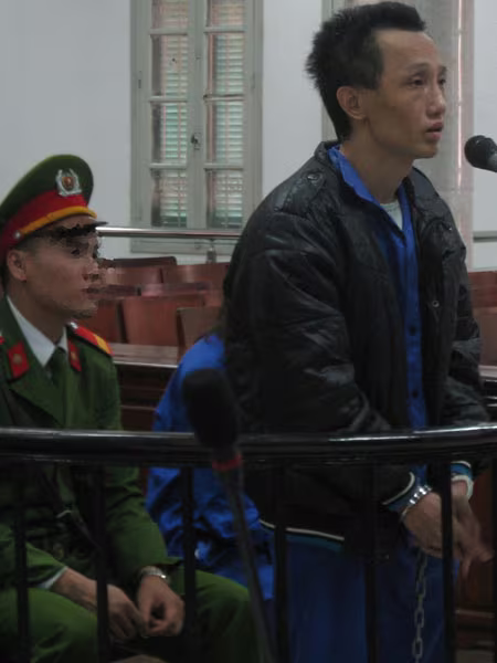 Vợ trùm ma túy tại bãi rác Thành Công thừa nhận vai trò "đệ nhị" ảnh 1 Vợ trùm ma túy tại bãi rác Thành Công thừa nhận vai trò "đệ nhị" ảnh 1