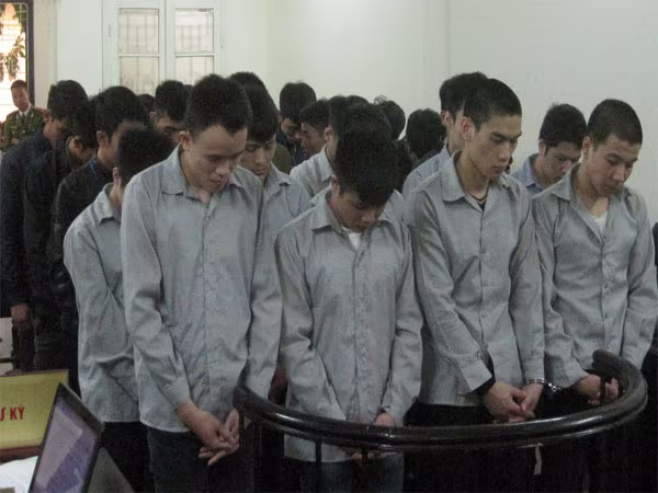 Phạm tội giết người vì "giận cá chém thớt" ảnh 1 Phạm tội giết người vì "giận cá chém thớt" ảnh 1